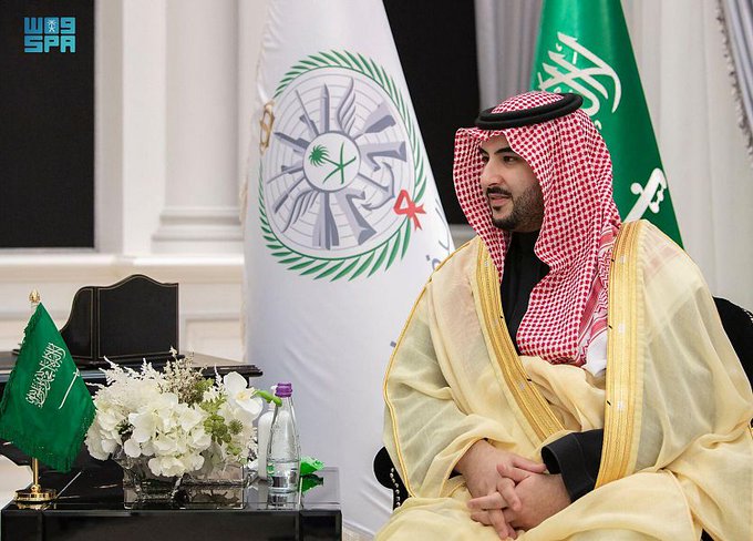 خالد بن سلمان: المملكة تدعم التوصل لحل سياسي في اليمن مبني على المرجعيات الثلاث