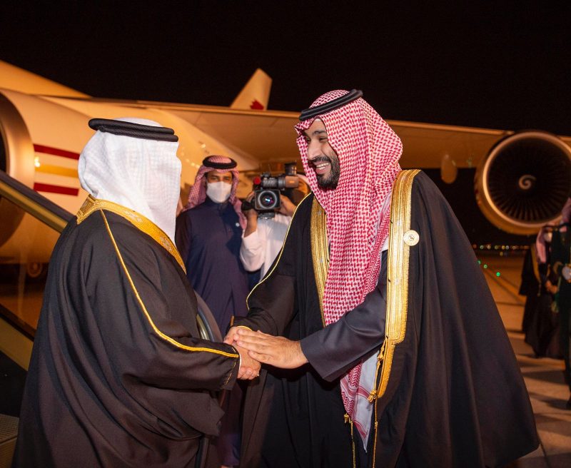 محمد بن سلمان يستقبل ملك البحرين