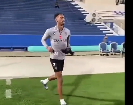 فيديو .. كنو يعود لـ تدريبات الهلال