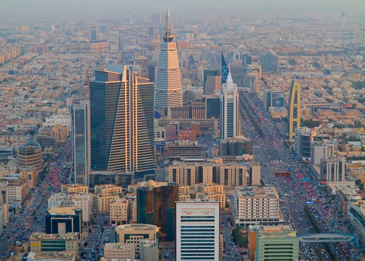 حصاد “المواطن” 2023 : الاقتصاد غير النفطي قاطرة نمو السعودية