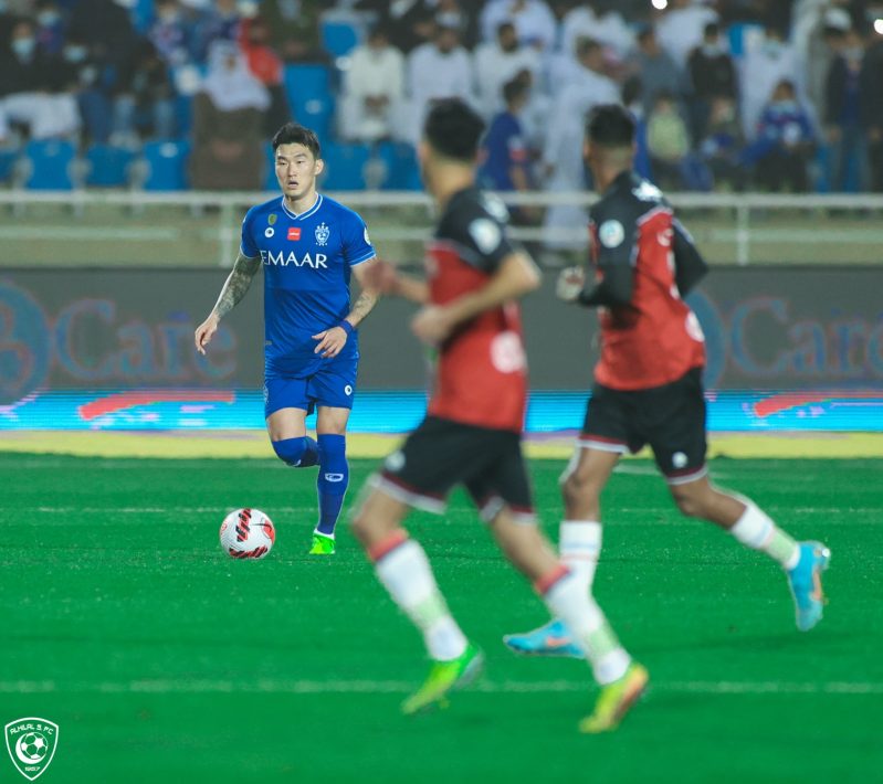 الرائد ضد الهلال