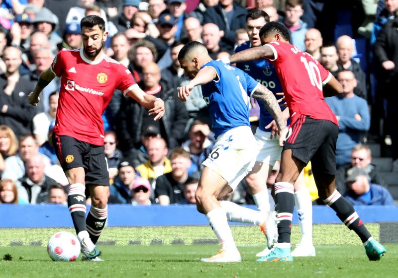 مانشستر يونايتد وإيفرتون - برونو فيرنانديز - ترتيب الدوري الإنجليزي