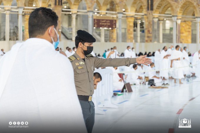 500 كادر أمن مدني يساهمون في إدارة وتنظيم الحشود بالمسجد الحرام