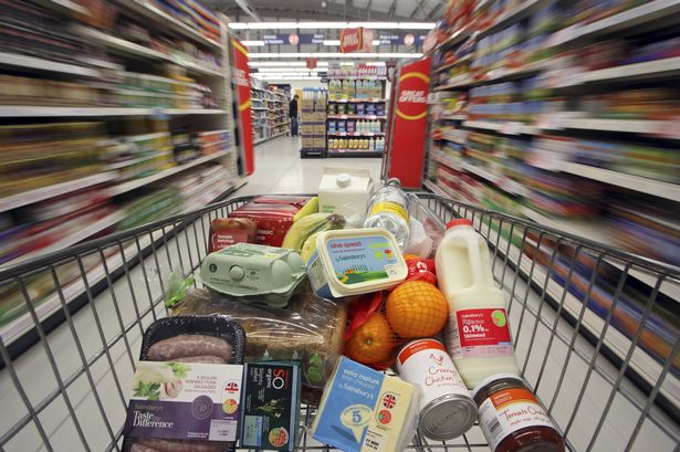بنك إنجلترا: أسعار المواد الغذائية المروعة ستكون كارثية على الفقراء