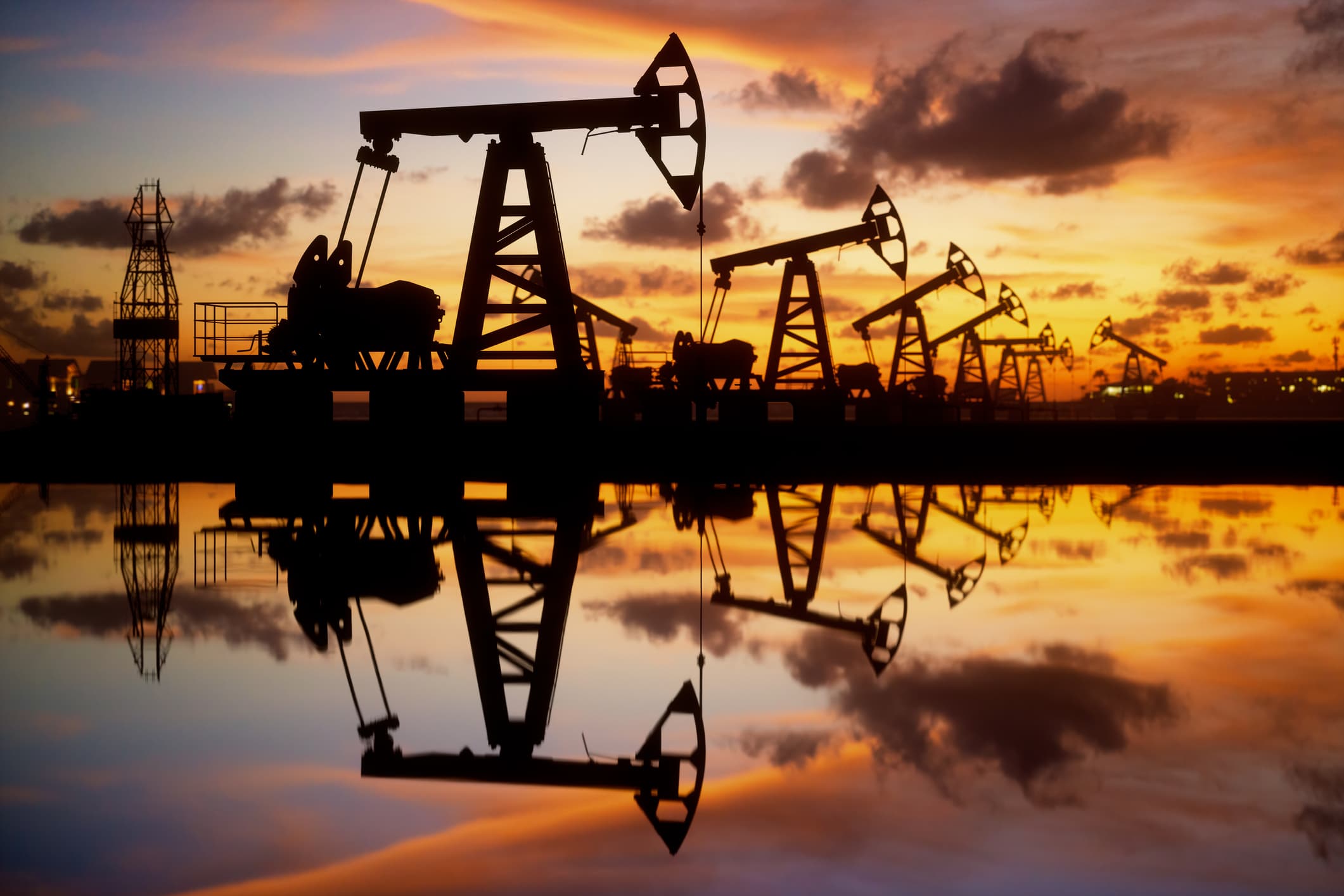 صعود أسعار النفط عند التسوية