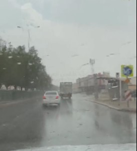 شاهد.. أحياء جنوب الرياض تحت زخات المطر الغزير