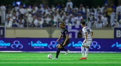 بلغاري يدير مباراة الهلال والطائي