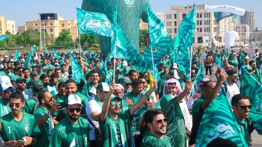لقطات لمسيرة حاشدة لـ الجمهور السعودي قبل مواجهة المكسيك