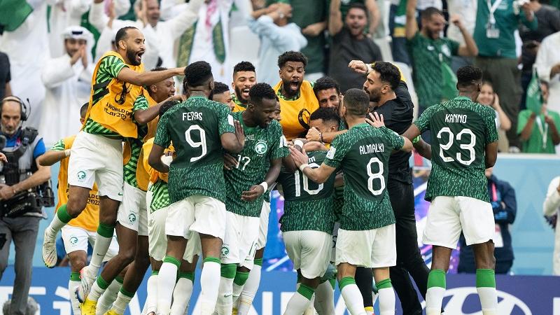 صحف العالم عن فوز المنتخب السعودي: الدور القادم على ليفاندوفسكي 