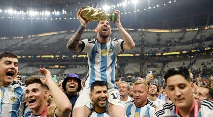 منتخب الأرجنتين ثاني فريق يُتوج بالمونديال بعد خسارة مباراة الافتتاح