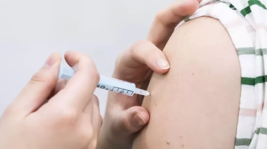 6 حالات يُمنع فيها أخذ اللقاح الثلاثي الفيروسي