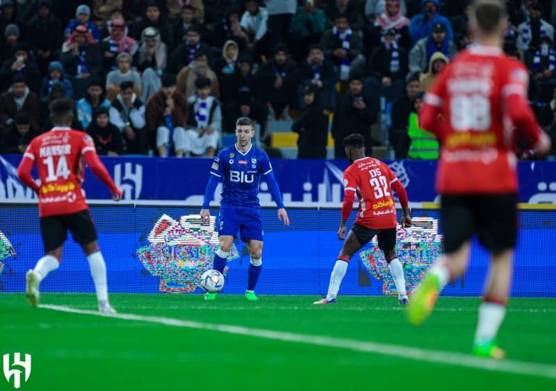 الهلال والرائد - لوسيانو فييتو