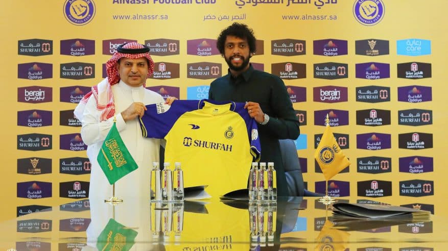 عبدالمجيد الصليهم باق في النصر حتى 2026