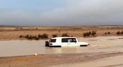 فريق إنجاد يحذر من الخروج إلى الصحراء بعد هطول الأمطار