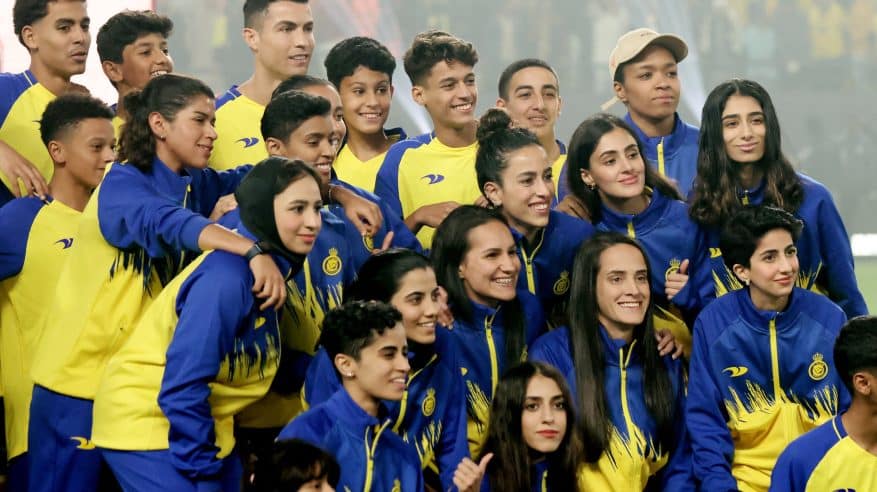 تهنئة رونالدو لفريق سيدات النصر وصلت لملايين حول العالم