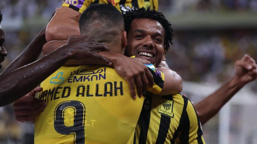 الاتحاد يتقاسم صدارة دوري روشن مع النصر بخماسية في العدالة