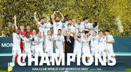 نجوم ريال مدريد يحتفلون بخامس ألقابهم في كأس العالم للأندية