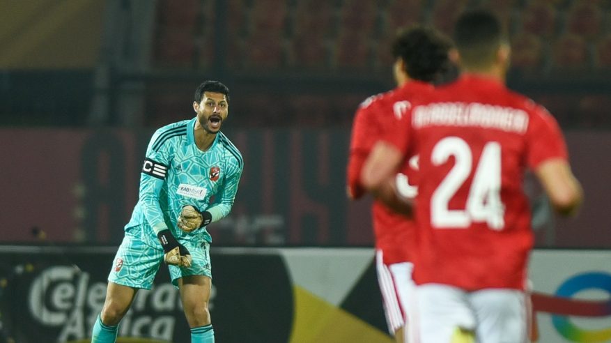 النصر يقدم راتباً خيالياً لضم محمد الشناوي