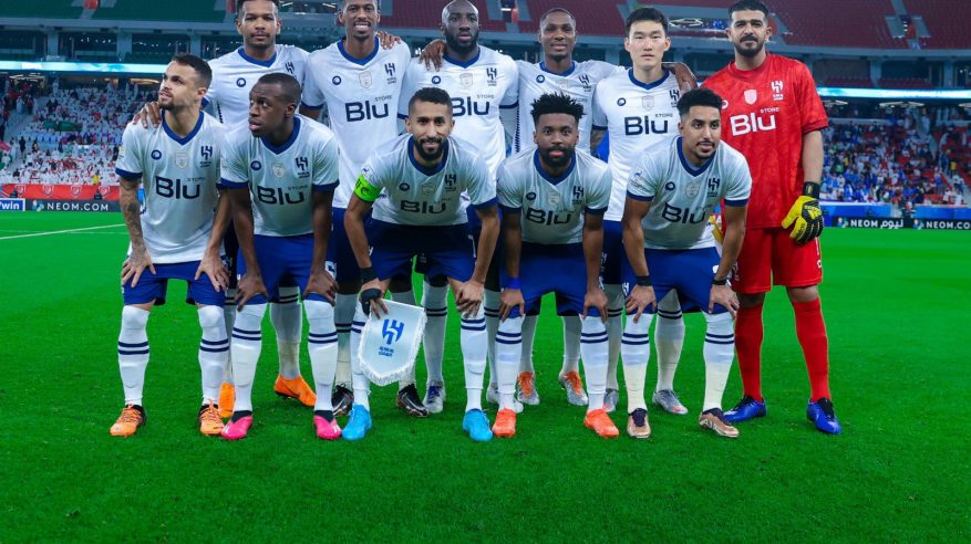 وزير الرياضة يُهنئ الهلال: أداء ومستوى مشرف