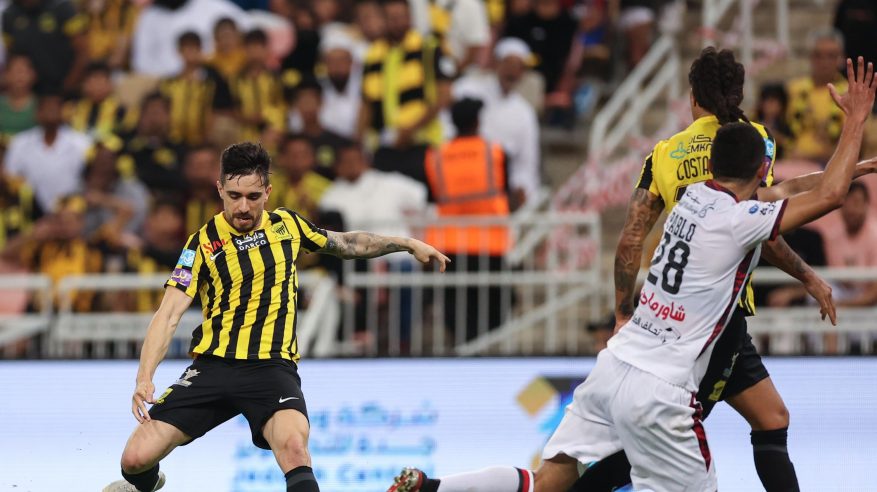 الاتحاد يصعد لـ صدارة دوري روشن مؤقتًا بالتعادل ضد الرائد