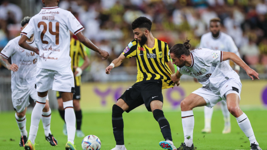 عبدالرحمن العبود يعتذر لإدارة الاتحاد