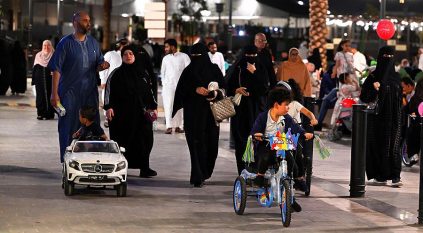 جادة قباء تجذب زوار وأهالي المدينة المنورة في العيد