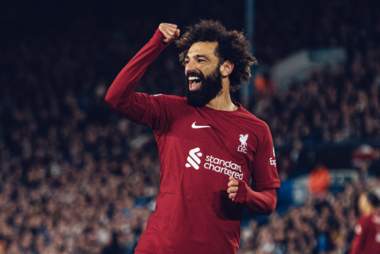 محمد صلاح يتفوق على أساطير ليفربول ومان يونايتد بعد ثنائيته في ليدز