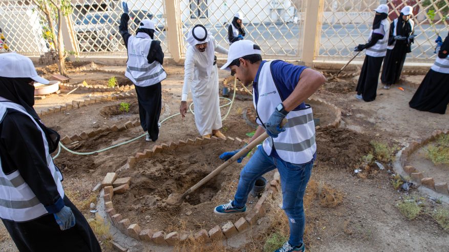 الهيئة الملكية تنظم حملة تطوعية للتشجير في مكة المكرمة