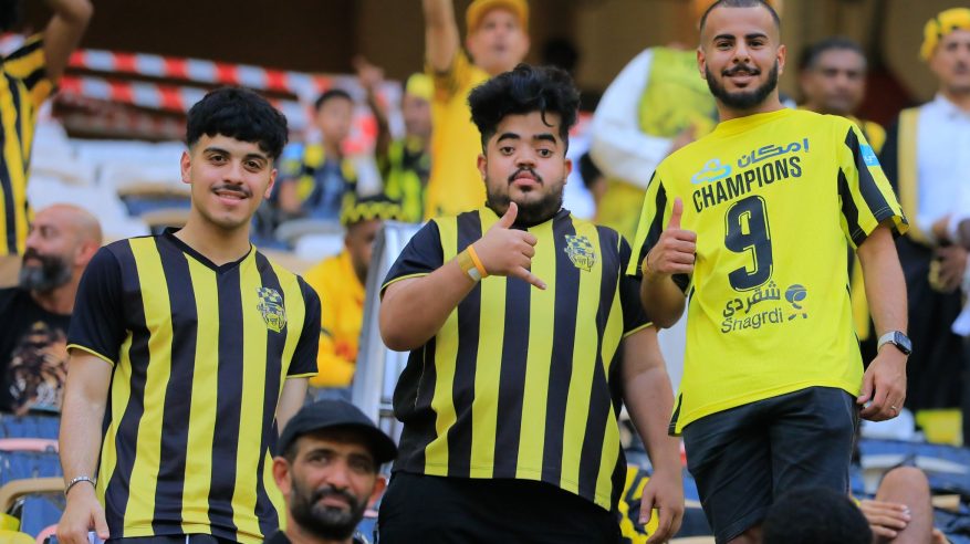 جماهير الاتحاد تزيِّن جنبات الجوهرة في ليلة التتويج