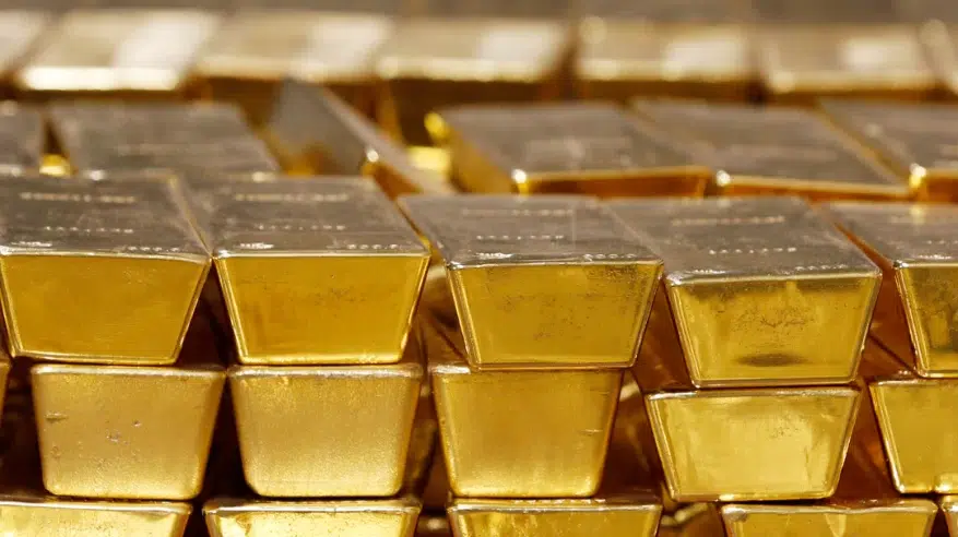 أسعار الذهب تتراجع وتسجل أدنى تسوية خلال 3 أسابيع