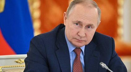 الرئيس الروسي يطلق أول شحنة من خط إنتاج أركتيك للغاز الطبيعي