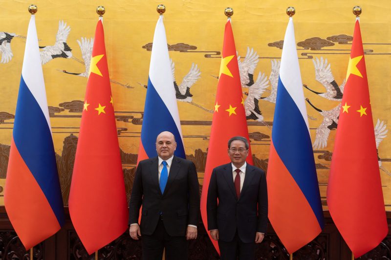 روسيا والصين تتحدان الغرب مجددًا بتوقيع اتفاقيات اقتصادية