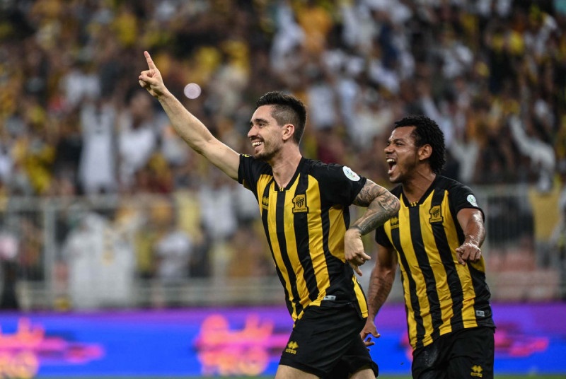 كورونادو ورومارينيو لاعب الاتحاد