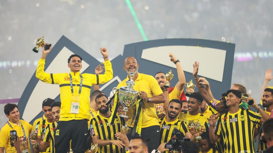 العفالق يهنئ الاتحاد بلقب دوري روشن