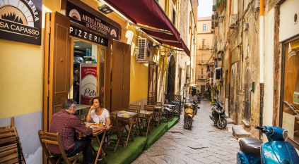 إيطاليا تمنع افتتاح مطاعم جديدة للبيتزا وسط نابولي