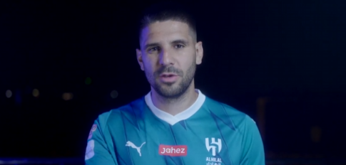 الهلال يتعاقد مع Mitrovic رسميًا