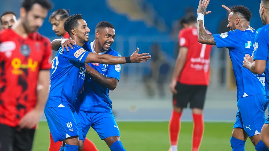 الهلال لا يعرف الخسارة ضد الرياض