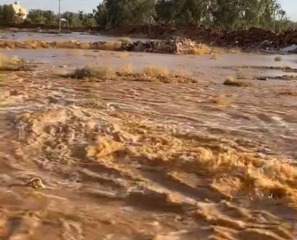 جريان الأودية والشعاب وامتلاء السدود بعد أمطار الخير بالجوف