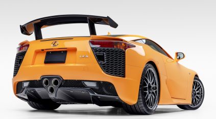 Lexus LFA أفضل سيارة يابانية فارهة على الإطلاق