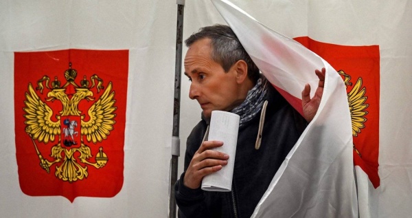 انطلاق عمليات التصويت المبكر بالانتخابات الرئاسية الروسية