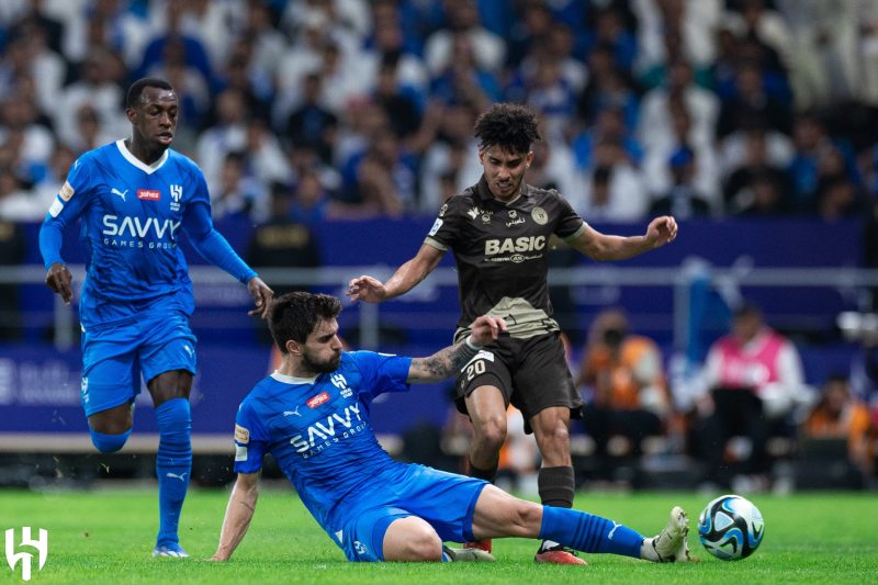 الهلال ضد ضمك - روبن نيفيز