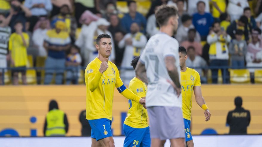 هاتريك رونالدو يُهدي النصر فوزًا عريضًا ضد الطائي