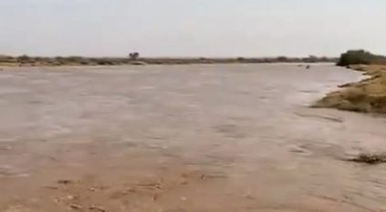 لقطات مذهلة لجريان السيول شرق الرياض