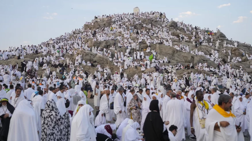 وزير الصحة لـ ضيوف الرحمن: تجنبوا وقت الذروة عند الخروج لأداء ما تبقى من المناسك