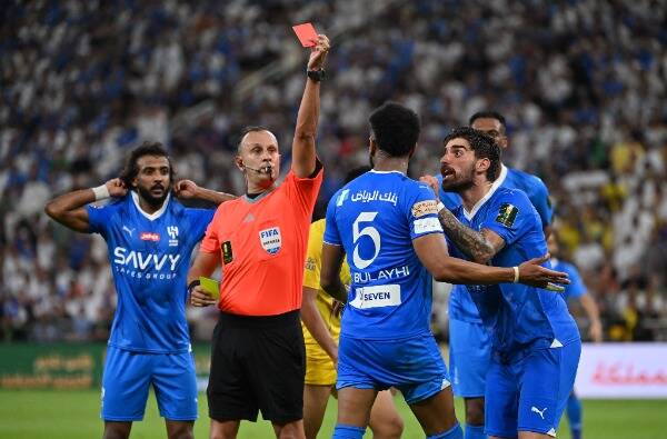 جماهير الهلال ترفض اعتذار علي البليهي