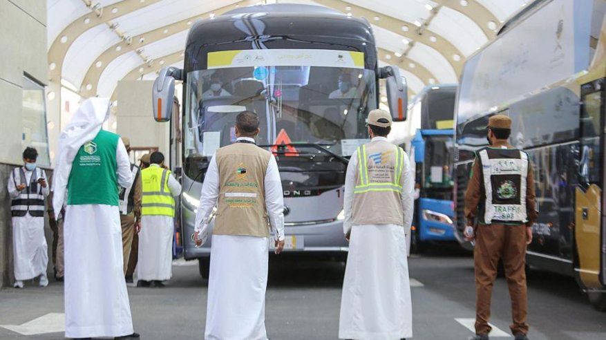 إصدار بطاقة سائق إلزامي لحافلات الحجاج