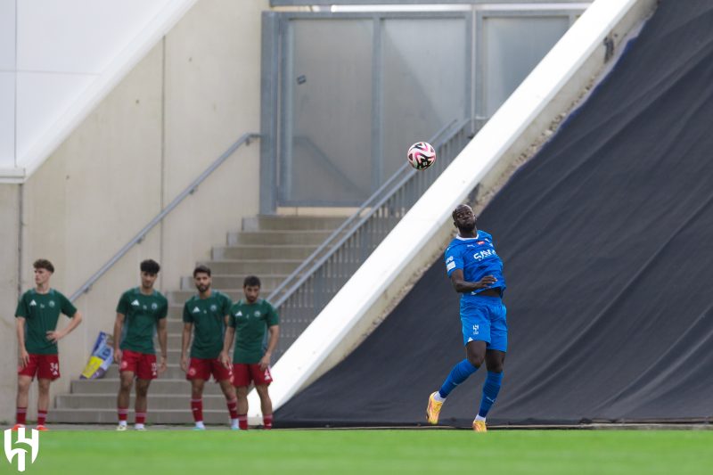 الهلال ضد العربي