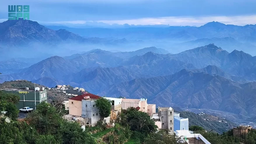 فيفاء.. مقصد سياحي جذاب بجازان على ارتفاع 2000م