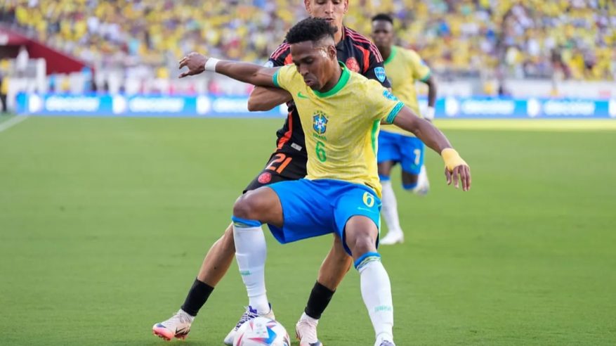 منتخب البرازيل يضرب موعدًا مع أوروغواي