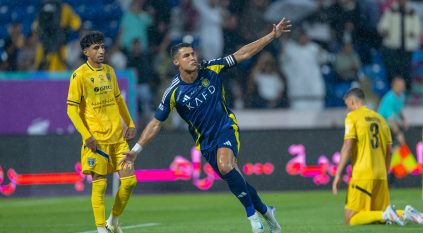 بثنائية أيمن يحيى ورونالدو .. النصر يضرب موعدًا مع الهلال بنهائي السوبر السعودي